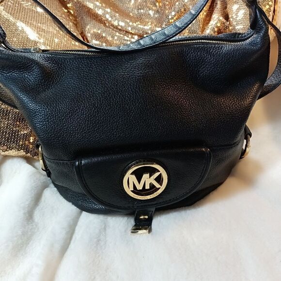 Michael Kors Shoulder Bag - Picture 1 of 10